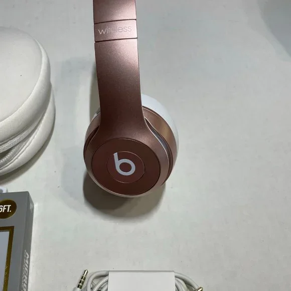 ヘッドホン beats solo2 wireless SP EDITION ROSEGOLD Beats Solo 2 Wireless Special Edition Rose Gold Headphones